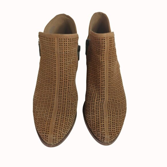 Vince Camuto Womens Camilla Perforated Leather Ankle Boots 9.5M/39.5 - Picture 3 of 9